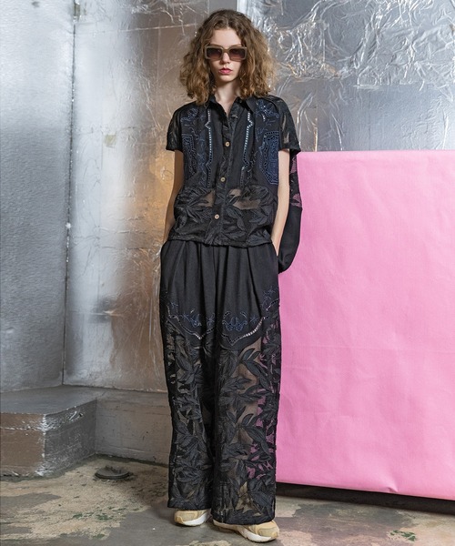 AULA AILA(アウラアイラ)の「【セットアップ着用可】カットワークエンブロイダリーパンツ(その他パンツ・レディース・オフホワイト/グレイッシュベージュ/ブラック・0/1)」の18枚目の写真