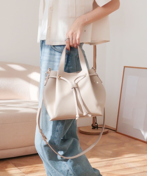 T・S・L（ティーエスエル）の「2way巾着トートバッグ（トートバッグ・レディース・ブラック/グレイッシュベージュ/サックスブルー・FREE）」の3枚目の写真