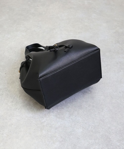 T・S・L（ティーエスエル）の「2way巾着トートバッグ（トートバッグ・レディース・ブラック/グレイッシュベージュ/サックスブルー・FREE）」の8枚目の写真