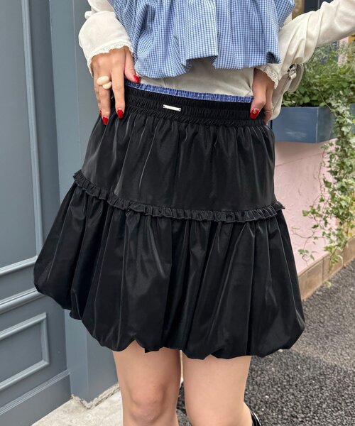 CIAOPANIC(チャオパニック)の「レザーライクバルーンミニスカート(スカート・レディース・ブラック/ボルドー・ONE SIZE)」の2枚目の写真