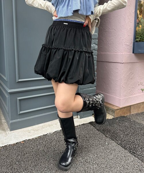 CIAOPANIC(チャオパニック)の「レザーライクバルーンミニスカート(スカート・レディース・ブラック/ボルドー・ONE SIZE)」の4枚目の写真