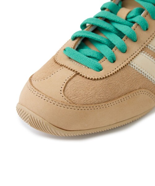 M TO R(ムウトアール)の「【adidas】JAPAN W SNK(スニーカー・レディース・ベージュ/ダークブラウン・23.5cm/24.5cm/27.0cm/25.0cm/26.5cm/24.0cm/26.0cm/25.5cm)」の5枚目の写真