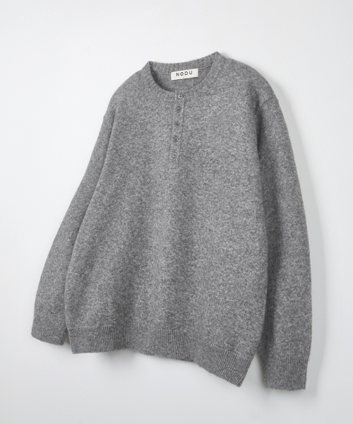 NODU（ノードユー）の「デイリープレインヘンリーネックニット[グレー]（ニット/セーター・メンズ・その他・MEDIUM/LARGE）」の5枚目の写真