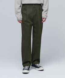 MUSINSA STANDARD（ムシンサスタンダード）の「SINGLE PLEATED REGULAR FIT CHINO PANTS [KHAKI]（その他パンツ）」