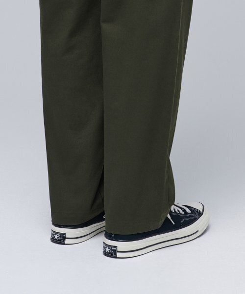 MUSINSA STANDARD（ムシンサスタンダード）の「ワンタックレギュラーフィットCcinoパンツ[カーキ]（その他パンツ・メンズ・その他・26/27/28/29/30/31/32/33/34/36/38/40/42）」の13枚目の写真