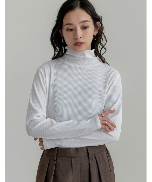 Re:EDIT（リエディ）の「[2025 WINTER COLLECTION][汗じみ防止][UVカット]リブカットソーハイネックトップス（Tシャツ/カットソー・レディース・ブラック/チャコールグレー/ホワイト/ブラウン・MEDIUM/LARGE）」の11枚目の写真