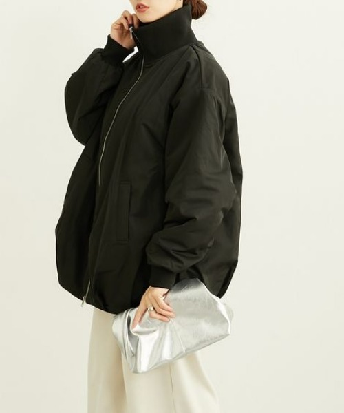 nissen(ニッセン)の「中わた裏キルティングダブルファスナーブルゾン(ブルゾン・レディース・ブラック/アイボリー・M/L)」の5枚目の写真