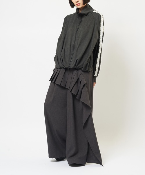 gomme（ゴム）の「フリルラインポンチブルゾン（ブルゾン・レディース・ブラック/チャコールグレー・MEDIUM）」の4枚目の写真