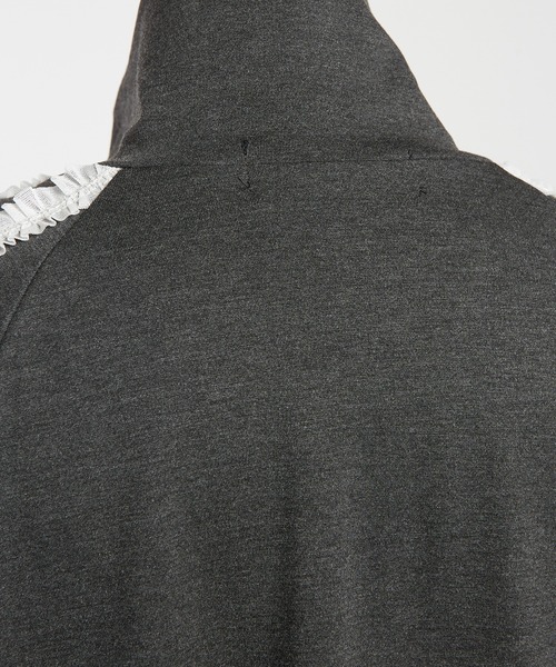 gomme（ゴム）の「フリルラインポンチブルゾン（ブルゾン・レディース・ブラック/チャコールグレー・MEDIUM）」の20枚目の写真