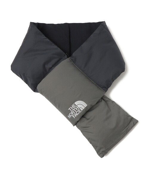 THE NORTH FACE（ザノースフェイス）の「THE NORTH FACE: ヌプシ マフラー（マフラー・メンズ・ブラック/オリーブ/グレー・ONE SIZE）」の3枚目の写真