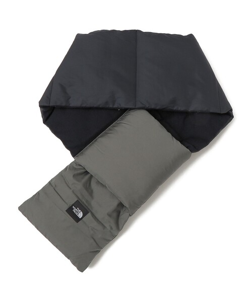 THE NORTH FACE（ザノースフェイス）の「THE NORTH FACE: ヌプシ マフラー（マフラー・メンズ・ブラック/オリーブ/グレー・ONE SIZE）」の4枚目の写真