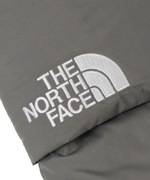 THE NORTH FACE（ザノースフェイス）の「THE NORTH FACE: ヌプシ マフラー（マフラー・メンズ・ブラック/オリーブ/グレー・ONE SIZE）」の6枚目の写真