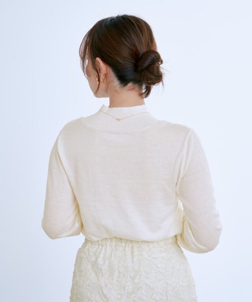 COHINA(コヒナ)の「シルクウールハイネックニット 【低身長・小柄女性】(ニット/セーター・レディース・ブラック/レッド/ホワイト/ブルー/グレー・ONE SIZE)」の17枚目の写真