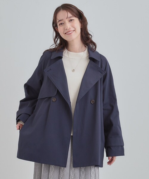 SHOO・LA・RUE（シューラルー）の「【S-LL/撥水】通勤やお出かけにも活躍 ミドルトレンチコート（トレンチコート・レディース・ライトグレー/ネイビー/ベージュ・02/03/01/04）」の14枚目の写真