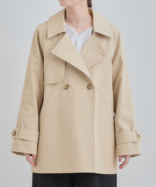 SHOO・LA・RUE（シューラルー）の「【S-LL/撥水】通勤やお出かけにも活躍 ミドルトレンチコート（トレンチコート・レディース・ライトグレー/ネイビー/ベージュ・02/03/01/04）」の21枚目の写真