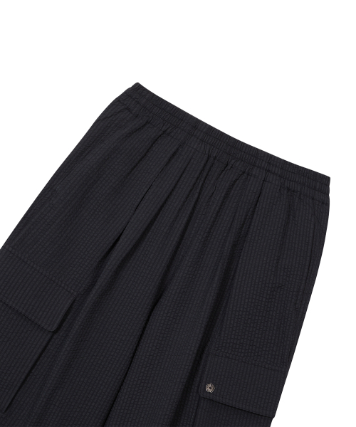 ULKIN（ウルキン）の「[ランウェイ] シアサーカーカーゴパラシュートパンツ_チャコール（その他パンツ・レディース・チャコール・FREE）」の3枚目の写真