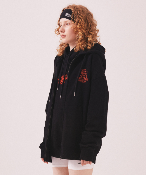 MENASOO(ミナス)の「Menasoo Cartoon Graffiti Two Way Hoodie Zip Up_Black(パーカー・レディース・ブラック・MEDIUM/LARGE)」の3枚目の写真
