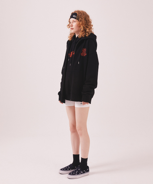 MENASOO(ミナス)の「Menasoo Cartoon Graffiti Two Way Hoodie Zip Up_Black(パーカー・レディース・ブラック・MEDIUM/LARGE)」の6枚目の写真
