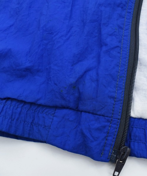 pierre cardin(ピエールカルダン)の「【USED】90’s Pierre Cardin ナイロン トラックジャケット(ナイロンジャケット・メンズ・ブルー・LARGE)」の3枚目の写真