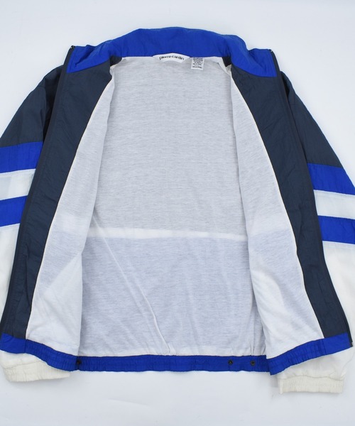 pierre cardin(ピエールカルダン)の「【USED】90’s Pierre Cardin ナイロン トラックジャケット(ナイロンジャケット・メンズ・ブルー・LARGE)」の5枚目の写真