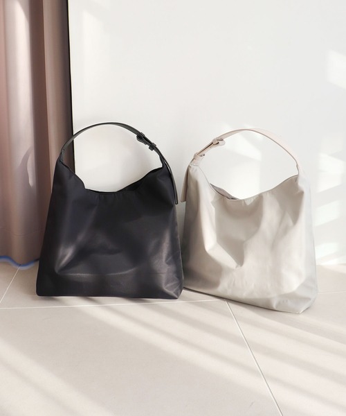 T・S・L（ティーエスエル）の「軽量ワンショルダーバッグ（ショルダーバッグ・レディース・ベージュ/ブラック/グレー・FREE）」の3枚目の写真