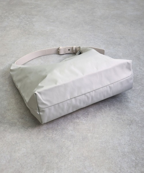 T・S・L（ティーエスエル）の「軽量ワンショルダーバッグ（ショルダーバッグ・レディース・ベージュ/ブラック/グレー・FREE）」の18枚目の写真