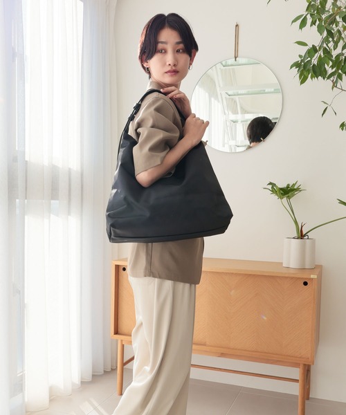 T・S・L（ティーエスエル）の「軽量ワンショルダーバッグ（ショルダーバッグ・レディース・ベージュ/ブラック/グレー・FREE）」の21枚目の写真