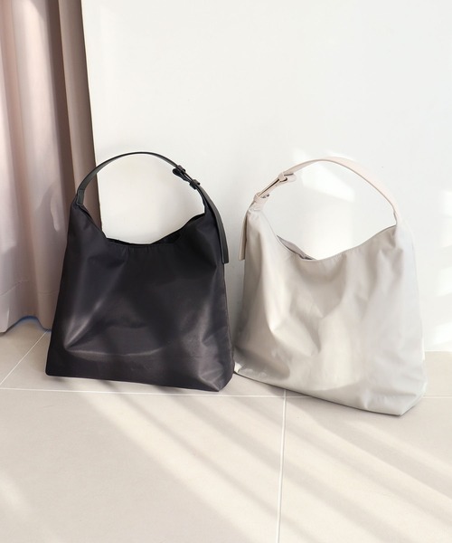 T・S・L（ティーエスエル）の「軽量ワンショルダーバッグ（ショルダーバッグ・レディース・ベージュ/ブラック/グレー・FREE）」の12枚目の写真