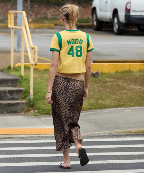 MOODBETTER(ムード ベター)の「BETTER LINGER CROP T SHIRTS YELLOW(Tシャツ/カットソー・レディース・その他・FREE)」の4枚目の写真