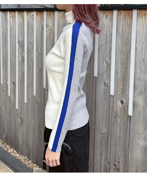 Desert　Rose（デザートローズ）の「【TOLNERA/トルネラ】ブロック切替リブタートルネックニット（ニット/セーター・レディース・ベージュ/オフホワイト・FREE）」の5枚目の写真