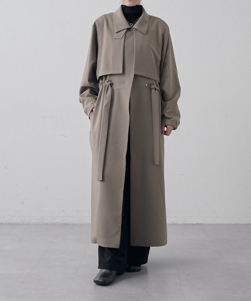 Lui's(ルイス)の「マルチWAYレイヤースタンドカラーコート(トレンチコート・レディース・ブラック/モカ・FREE)」の4枚目の写真