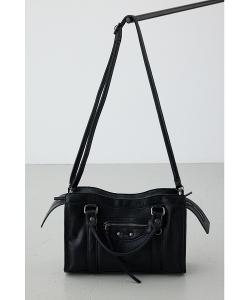 AZUL by moussy(アズールバイマウジー)の「フェイクレザーハンドバッグ(ショルダーバッグ・レディース・ブラック/アンティークシルバー/アイボリー・FREE)」の15枚目の写真