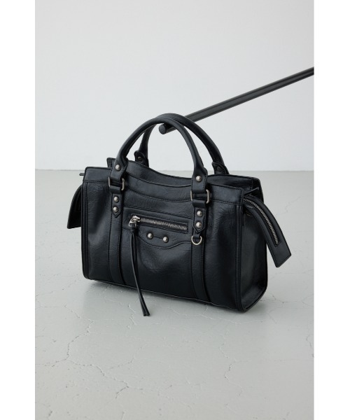 AZUL by moussy(アズールバイマウジー)の「フェイクレザーハンドバッグ(ショルダーバッグ・レディース・ブラック/アンティークシルバー/アイボリー・FREE)」の17枚目の写真