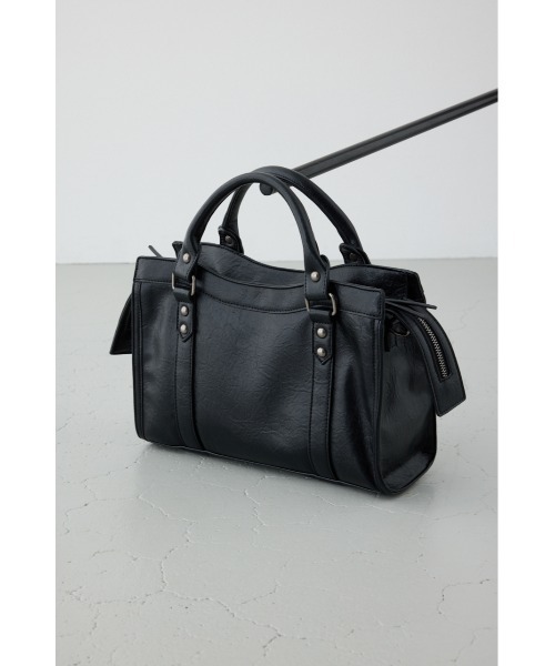 AZUL by moussy(アズールバイマウジー)の「フェイクレザーハンドバッグ(ショルダーバッグ・レディース・ブラック/アンティークシルバー/アイボリー・FREE)」の19枚目の写真