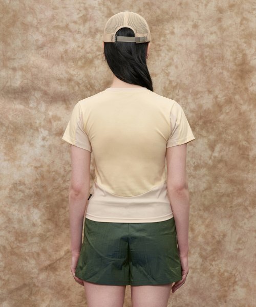 UNALLOYED(アナロイド)の「カラーブロックジャージートップ/ライトイエロー(Tシャツ/カットソー・レディース・その他・FREE)」の3枚目の写真