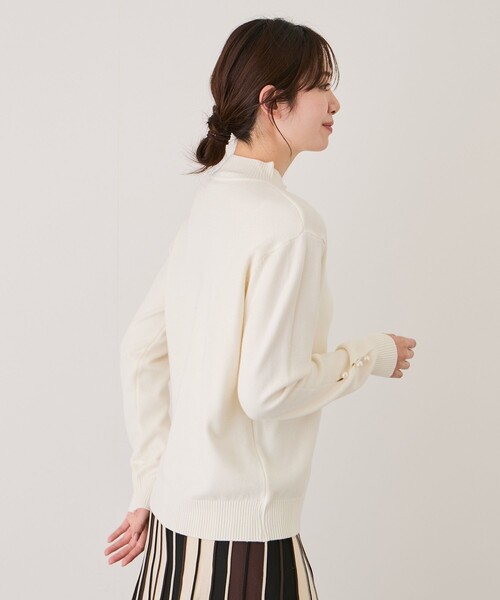 Jayro(ジャイロ)の「ポイントパール付きニットプルオーバー(ニット/セーター・レディース・グレー/ホワイト系その他2/ブルー/ブラック/ピンク/イエロー・M)」の19枚目の写真