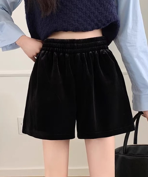 Vipoa(ヴィポア)の「ベルベットショートパンツ(その他パンツ・レディース・ブラウン/ブラック・FREE)」の5枚目の写真