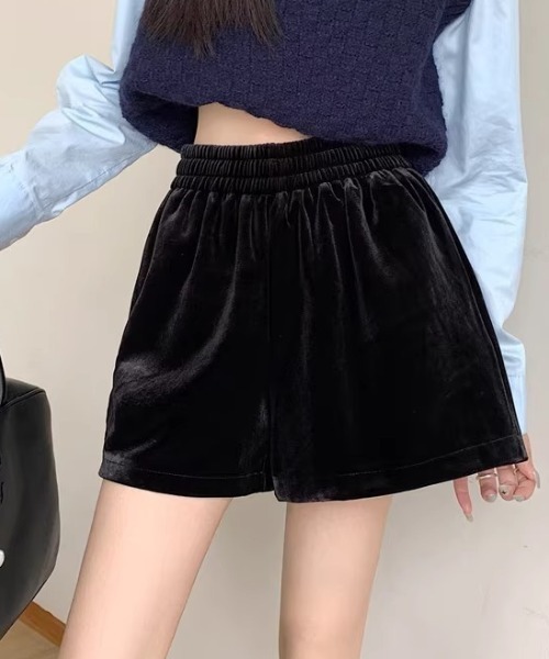 Vipoa(ヴィポア)の「ベルベットショートパンツ(その他パンツ・レディース・ブラウン/ブラック・FREE)」の6枚目の写真