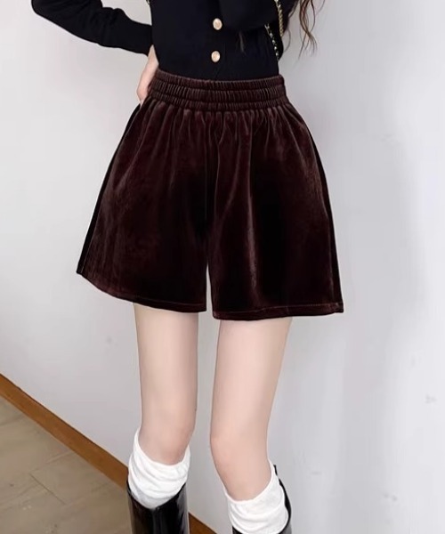 Vipoa(ヴィポア)の「ベルベットショートパンツ(その他パンツ・レディース・ブラウン/ブラック・FREE)」の18枚目の写真