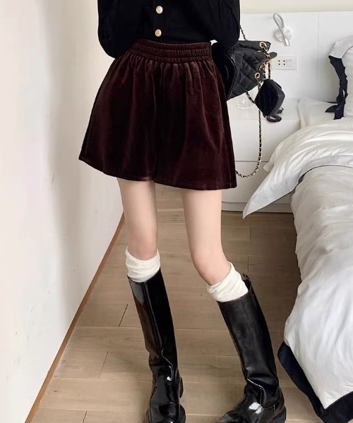 Vipoa(ヴィポア)の「ベルベットショートパンツ(その他パンツ・レディース・ブラウン/ブラック・FREE)」の22枚目の写真
