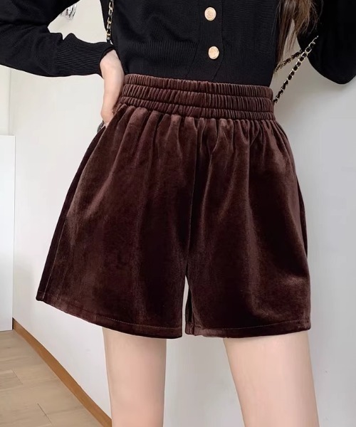 Vipoa(ヴィポア)の「ベルベットショートパンツ(その他パンツ・レディース・ブラウン/ブラック・FREE)」の13枚目の写真