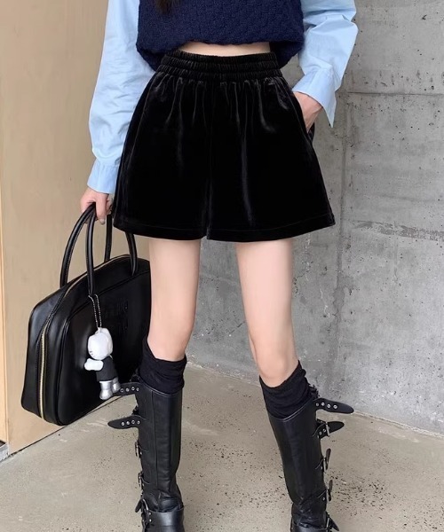 Vipoa(ヴィポア)の「ベルベットショートパンツ(その他パンツ・レディース・ブラウン/ブラック・FREE)」の12枚目の写真
