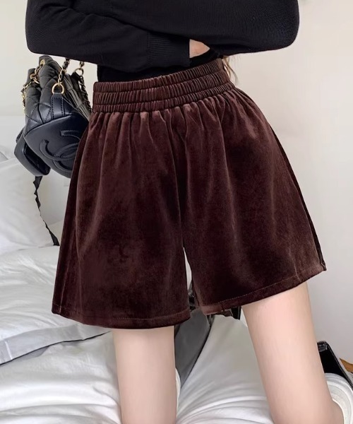 Vipoa(ヴィポア)の「ベルベットショートパンツ(その他パンツ・レディース・ブラウン/ブラック・FREE)」の15枚目の写真