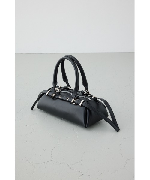 AZUL by moussy(アズールバイマウジー)の「ベルトデザインレクタングルハンドバッグ(ショルダーバッグ・レディース・グレイッシュベージュ/ブラック・FREE)」の13枚目の写真