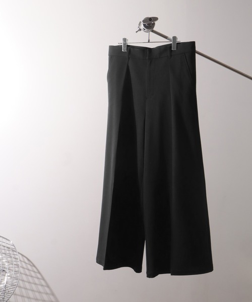 welise(ウェライズ)の「【welise-TSUKUROI-】WOOL MIX 540gTR Deep 1Tuck Wide Buggy Slacks/ワイドバギースラックス(スラックス・メンズ・オフホワイト/ブラック・S/M/L)」の3枚目の写真