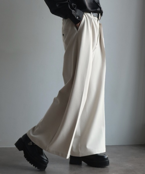 welise(ウェライズ)の「【welise-TSUKUROI-】WOOL MIX 540gTR Deep 1Tuck Wide Buggy Slacks/ワイドバギースラックス(スラックス・メンズ・オフホワイト/ブラック・S/M/L)」の11枚目の写真