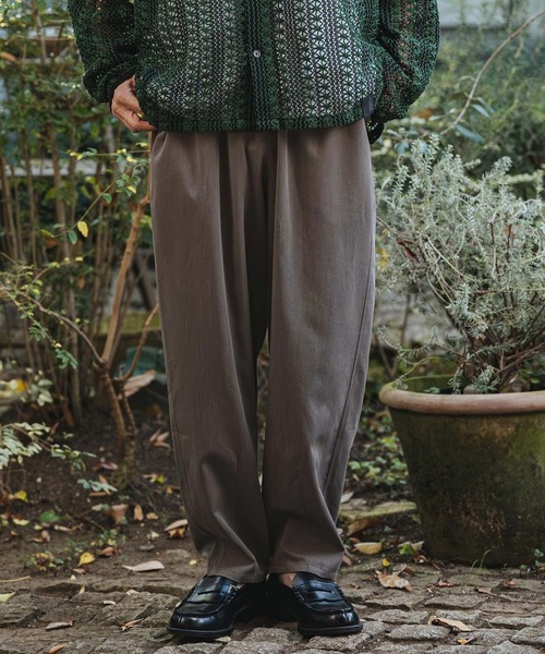 CAMBIO（カンビオ）の「mp14477- Waist Switch Easy Pants イージースラックスパンツ(PF-261-014)（スラックス・メンズ・グレー/ブラック・L/M）」の2枚目の写真