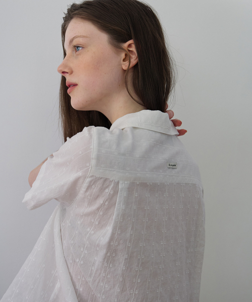 BUT'TON(ボッタン)の「Lace Open Collar Shirts (Ivory)(シャツ/ブラウス・レディース・その他・FREE)」の3枚目の写真