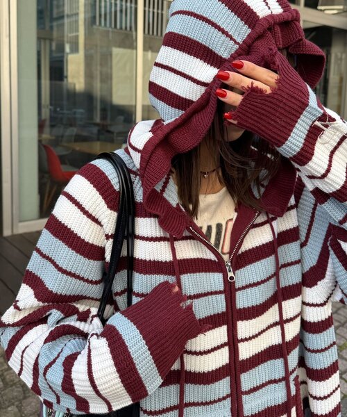 フォクシー Hoodie Fan パーカー ニットパーカー FOXEY（パーカー）のフリマアイテム一覧
