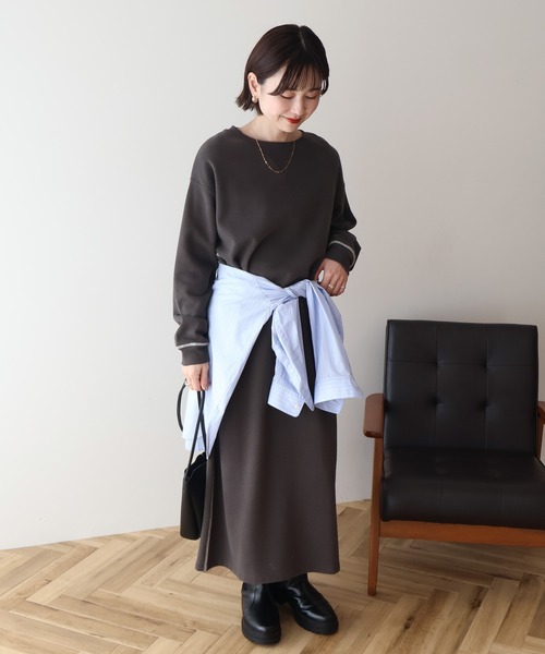 AMERICAN HOLIC(アメリカンホリック)の「スムース起毛ボックスシルエットワンピース(ワンピース・レディース・ライトグレー/チャコールグレー・M/L)」の1枚目の写真